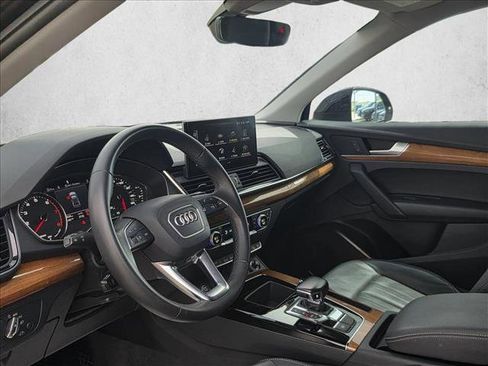 Used 2023 Audi Q5 2.0T Premium w/ Convenience Package AWD/4WD image 12
