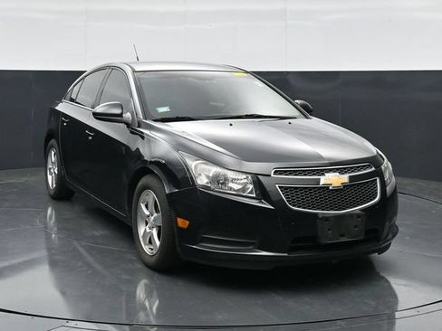Used 2013 Chevrolet Cruze LT FWD image 4