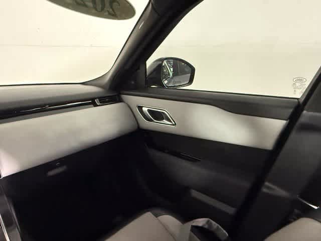 Used 2024 Land Rover Range Rover Velar Dynamic SE AWD/4WD image 18