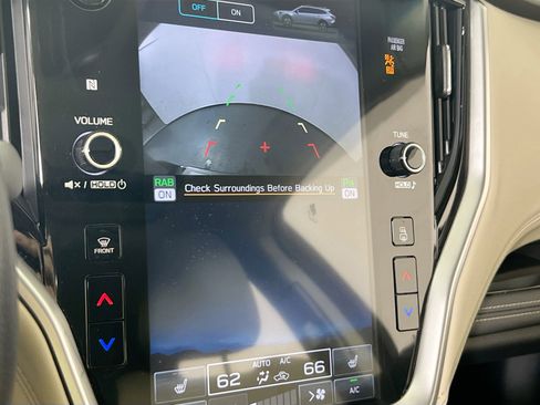 Used 2022 Subaru Outback Limited image 13