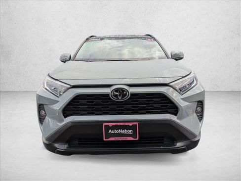 Used 2021 Toyota RAV4 XLE image 2