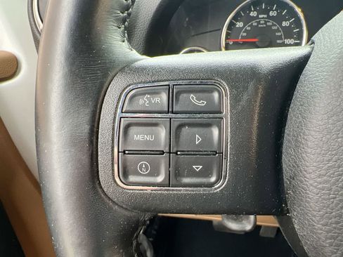 Used 2017 Jeep Wrangler Unlimited Sahara w/ Connectivity Group image 23