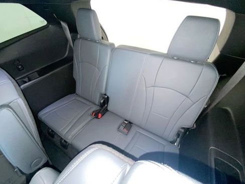 Used 2023 Buick Enclave Essence w/ LPO, Floor Liner Package AWD/4WD image 11