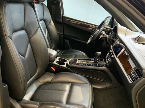Used 2022 Porsche Macan S image 50