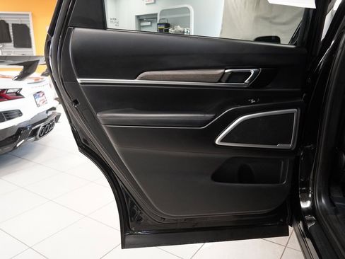Used 2021 Kia Telluride EX image 25