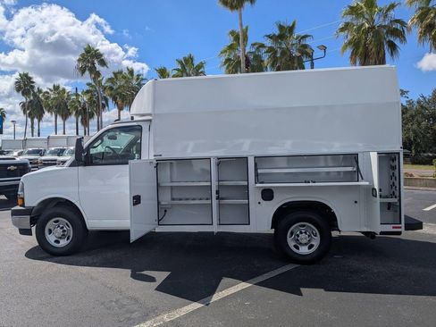 New 2025 Chevrolet Express 3500 w/ Power Convenience Package image 19