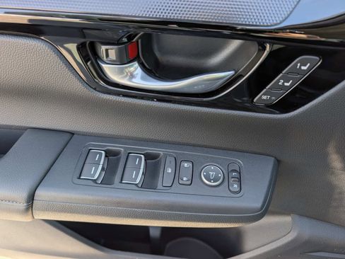Certified 2025 Honda CR-V EX-L image 18