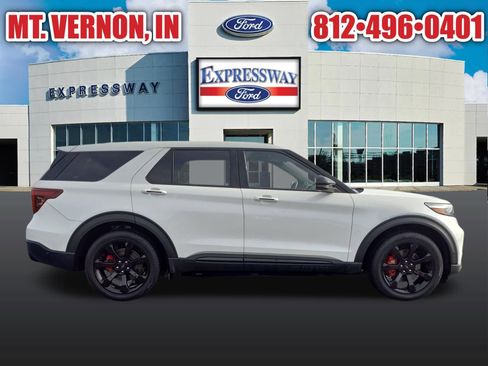 Used 2022 Ford Explorer ST w/ Equipment Group 401A image 5