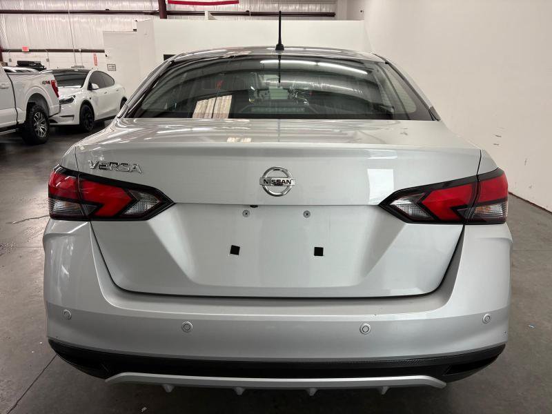Used 2021 Nissan Versa S FWD image 6