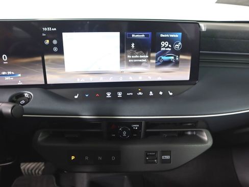 New 2026 Nissan Leaf Platinum+ image 11