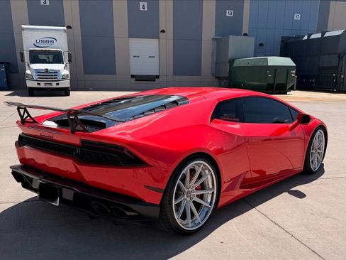 Used 2017 Lamborghini Huracan LP 610-4 AWD/4WD image 8
