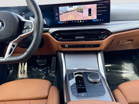 Used 2025 BMW M440i RWD image 19
