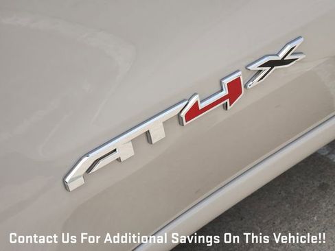 New 2026 GMC Sierra 1500 AT4X w/ LPO, Black Badging Package AWD/4WD image 8