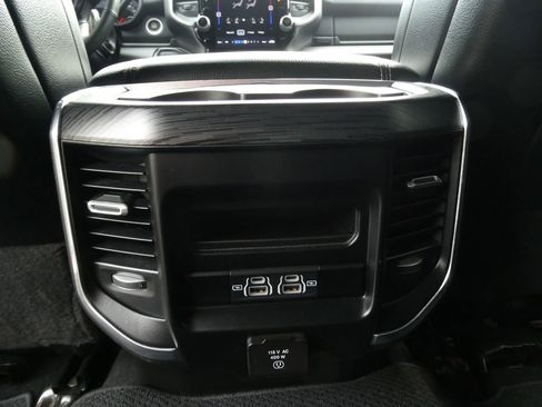 Used 2024 RAM 2500 Laramie w/ Night Edition AWD/4WD image 20