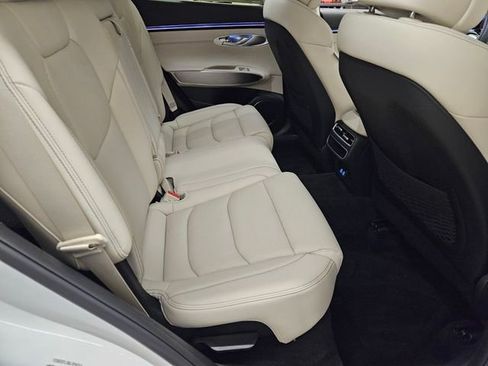 Used 2026 Genesis GV70 2.5T Select image 18