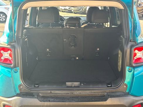 Used 2021 Jeep Renegade Latitude w/ Convenience Group image 22