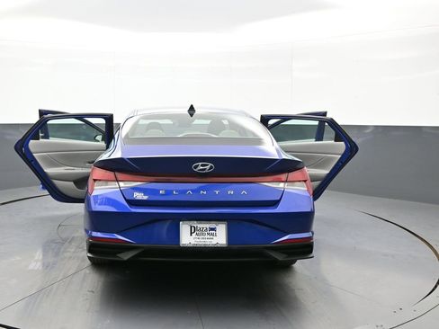 Certified 2023 Hyundai Elantra SEL w/ Cargo Package image 46