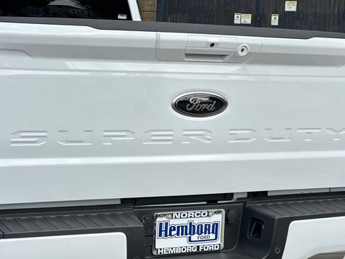 New 2026 Ford F250 Lariat w/ Black Appearance Package AWD/4WD image 26