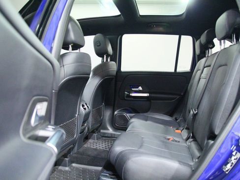 Certified 2021 Mercedes-Benz GLB 250 4MATIC image 27