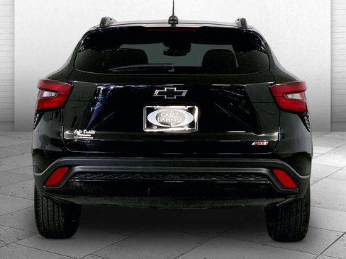 Used 2026 Chevrolet Trax RS w/ Sunroof Package FWD image 3