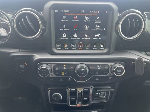 Used 2022 Jeep Wrangler Unlimited Sahara image 23