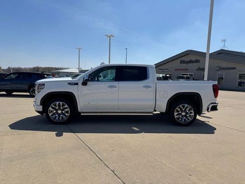 Used 2022 GMC Sierra 1500 Denali w/ Denali Reserve Package image 4