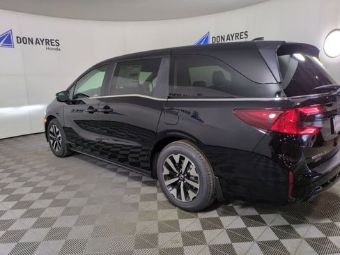 New 2026 Honda Odyssey EX-L image 3
