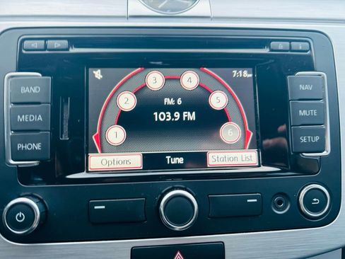 Used 2014 Volkswagen CC Sport image 32