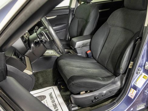 Used 2013 Subaru Outback 2.5i Premium AWD/4WD image 17