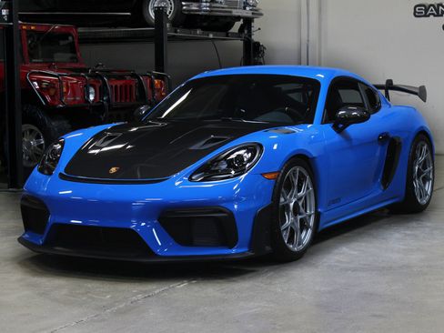Used 2023 Porsche 718 Cayman GT4 RS image 3