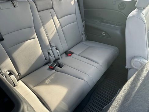 Used 2016 Honda Pilot Elite image 15