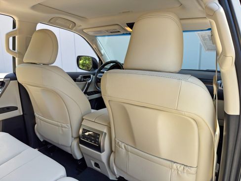 Used 2022 Lexus GX 460 Premium AWD/4WD image 38