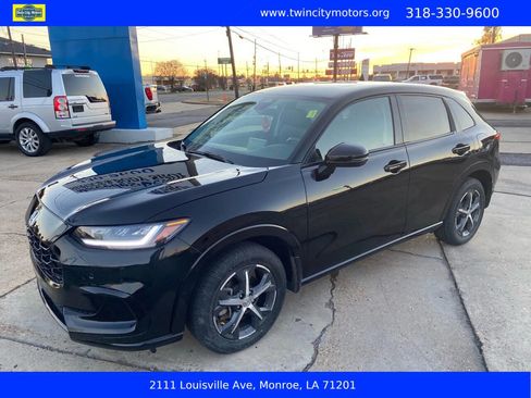 Used 2023 Honda HR-V EX-L image 2