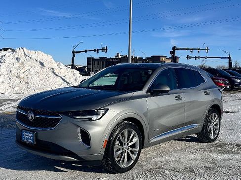 Used 2023 Buick Envision Avenir image 2