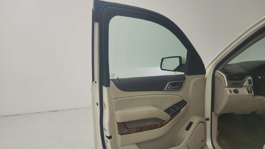 Used 2015 GMC Yukon XL Denali w/ Touring Package RWD image 19