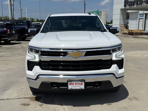 Used 2025 Chevrolet Silverado 1500 LT AWD/4WD image 3