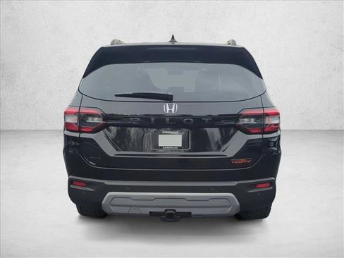 New 2025 Honda Pilot TrailSport image 11