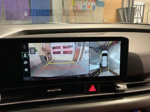New 2026 Kia Carnival SX FWD image 18