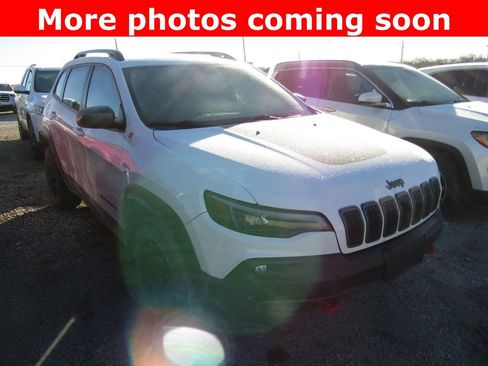 Used 2020 Jeep Cherokee Trailhawk image 7
