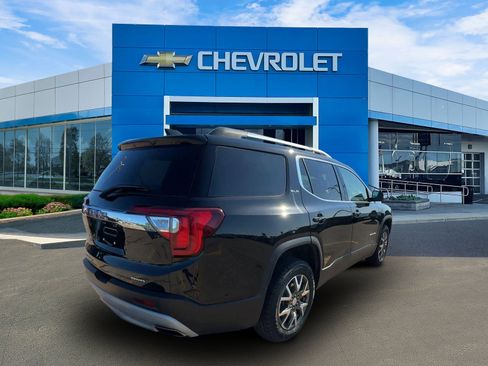 Certified 2023 GMC Acadia SLE w/ Driver Convenience Package image 8