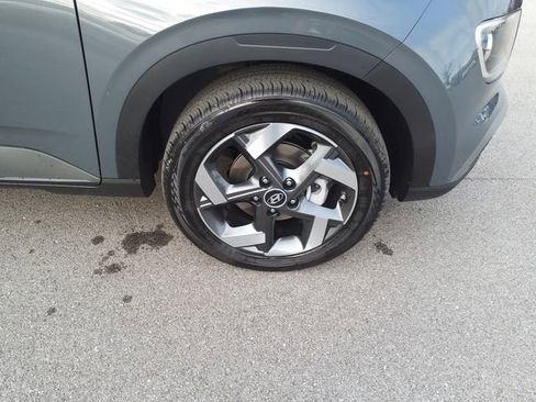 Certified 2026 Hyundai Venue SEL FWD image 32