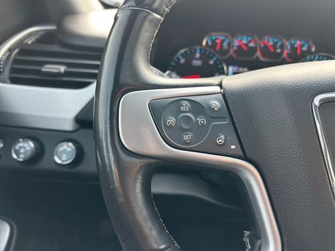 Used 2019 GMC Yukon SLT image 17