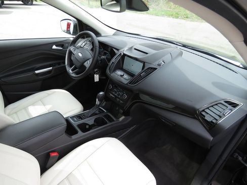 Used 2018 Ford Escape SEL w/ Ford Safe & Smart Package AWD/4WD image 14