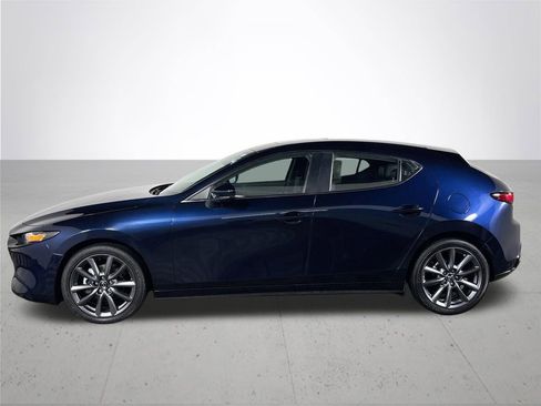 Used 2022 MAZDA MAZDA3 s image 9