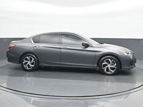 Used 2017 Honda Accord LX image 2