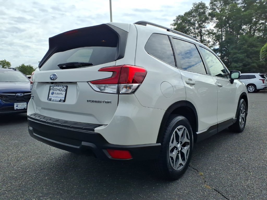 Used 2019 Subaru Forester Premium AWD/4WD image 19