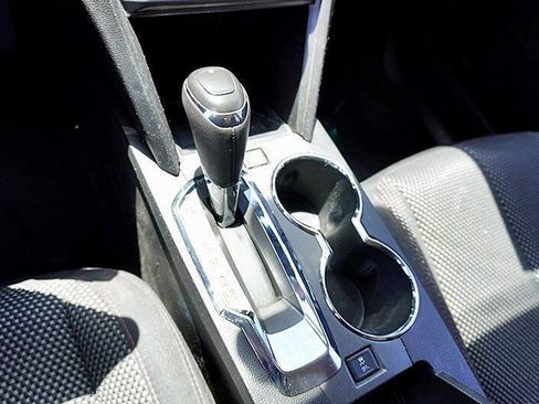 Used 2017 Chevrolet Equinox LT w/ Convenience Package image 29