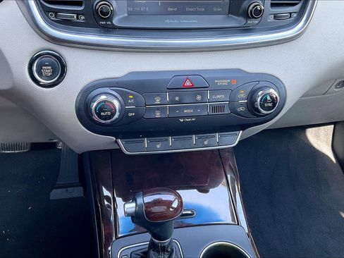 Used 2017 Kia Sorento EX FWD image 15