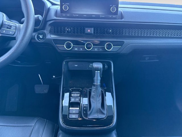 Used 2025 Honda CR-V LX image 11