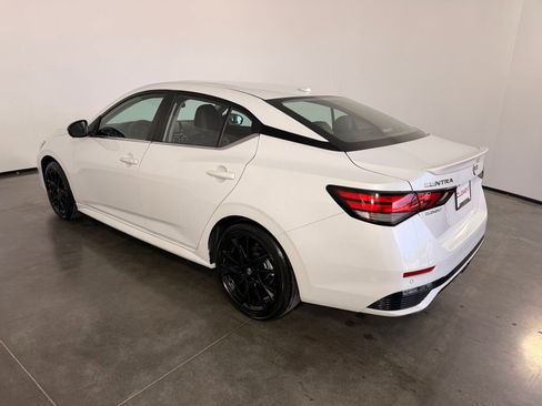 Used 2025 Nissan Sentra SR w/ SR Premium Package FWD image 7